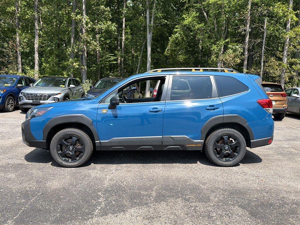 Used 2024 Geyser Blue Subaru Wilderness image 10