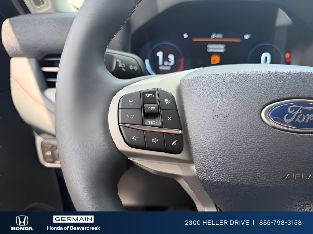 Used 2026 Space White Metallic Ford Active image 19