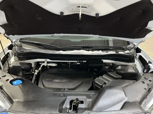 Used 2024 White Honda EX-L image 20