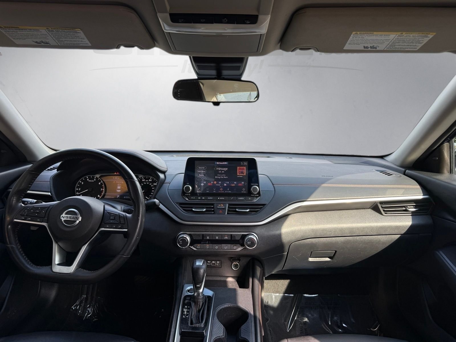 Used 2022 Blue Nissan 2.5 SR image 3