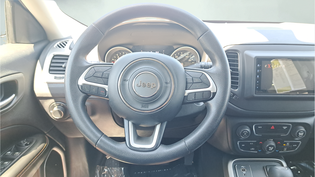 Used 2020 Blue Jeep Sport image 18