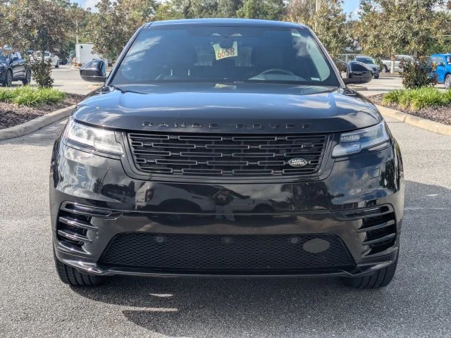 Used 2025 Santorini Black Land Rover Dynamic SE image 10