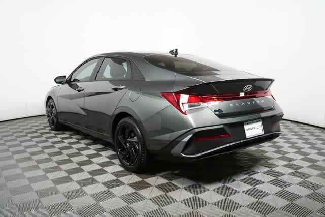 New 2026 Amazon Gray Hyundai SEL Sport image 40