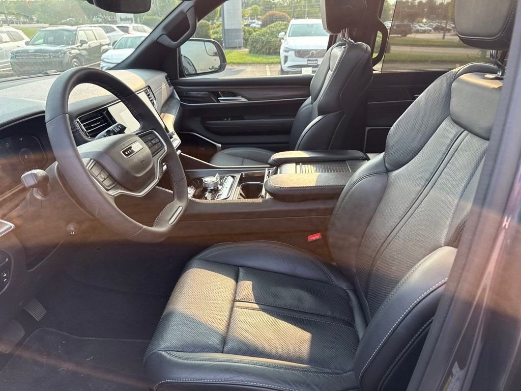 Used 2023 Gray Jeep Series III image 5
