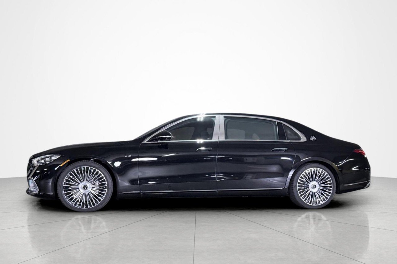 New 2026 Obsidian Black Metallic Mercedes-Benz Maybach S 680 4MATIC® Sedan image 2