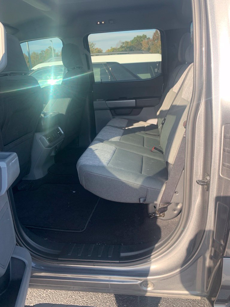 Used 2023 Gray Ford XLT image 10