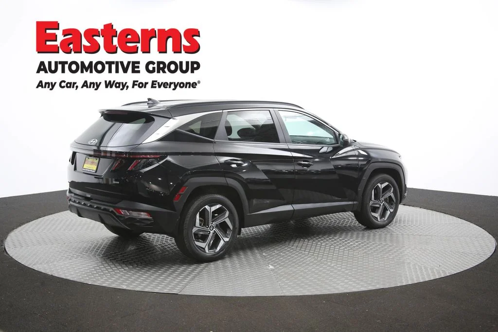 Used 2023 Black Hyundai SEL image 42