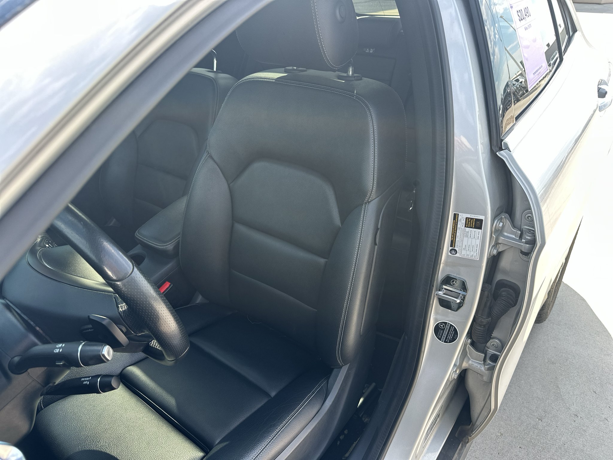 Used 2018 Polar Silver Metallic Mercedes-Benz 250 image 30