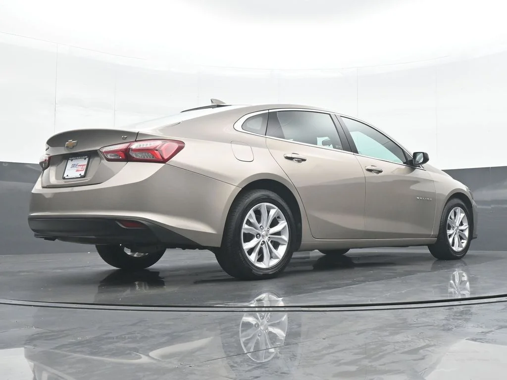 Used 2022 Gray Chevrolet LT image 30