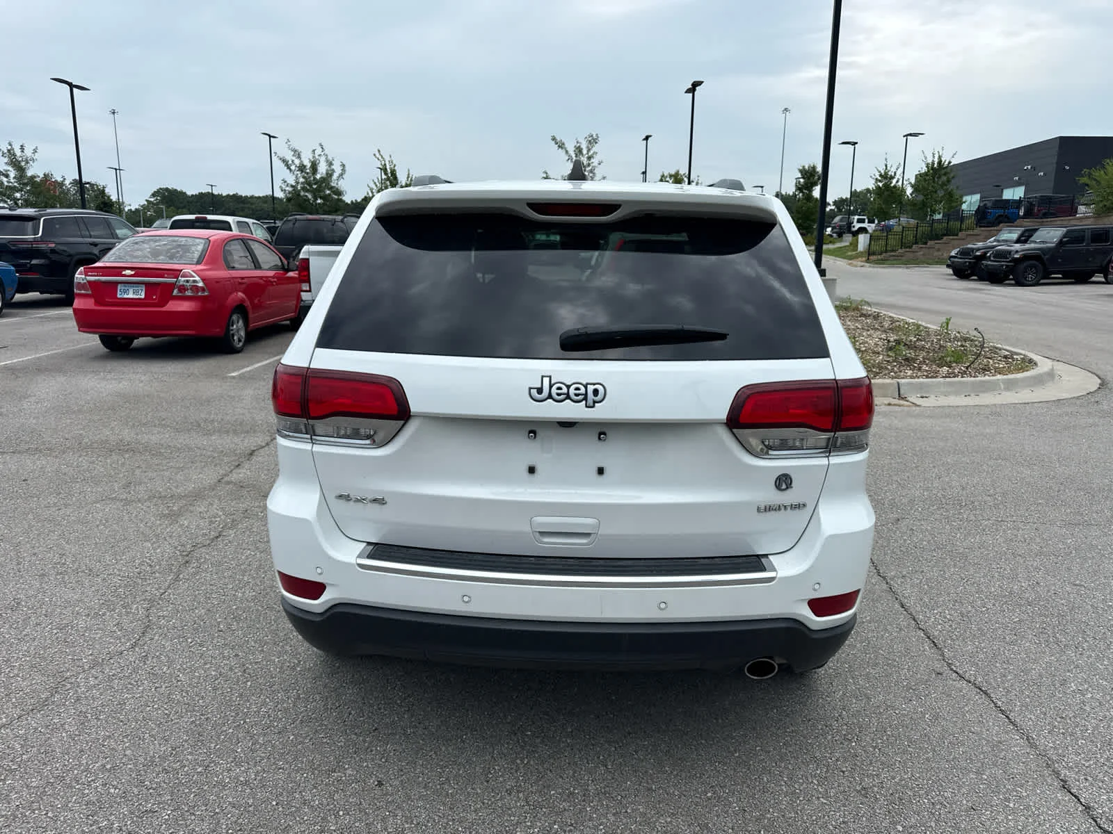 Used 2021 Bright White Clearcoat Jeep Limited image 6