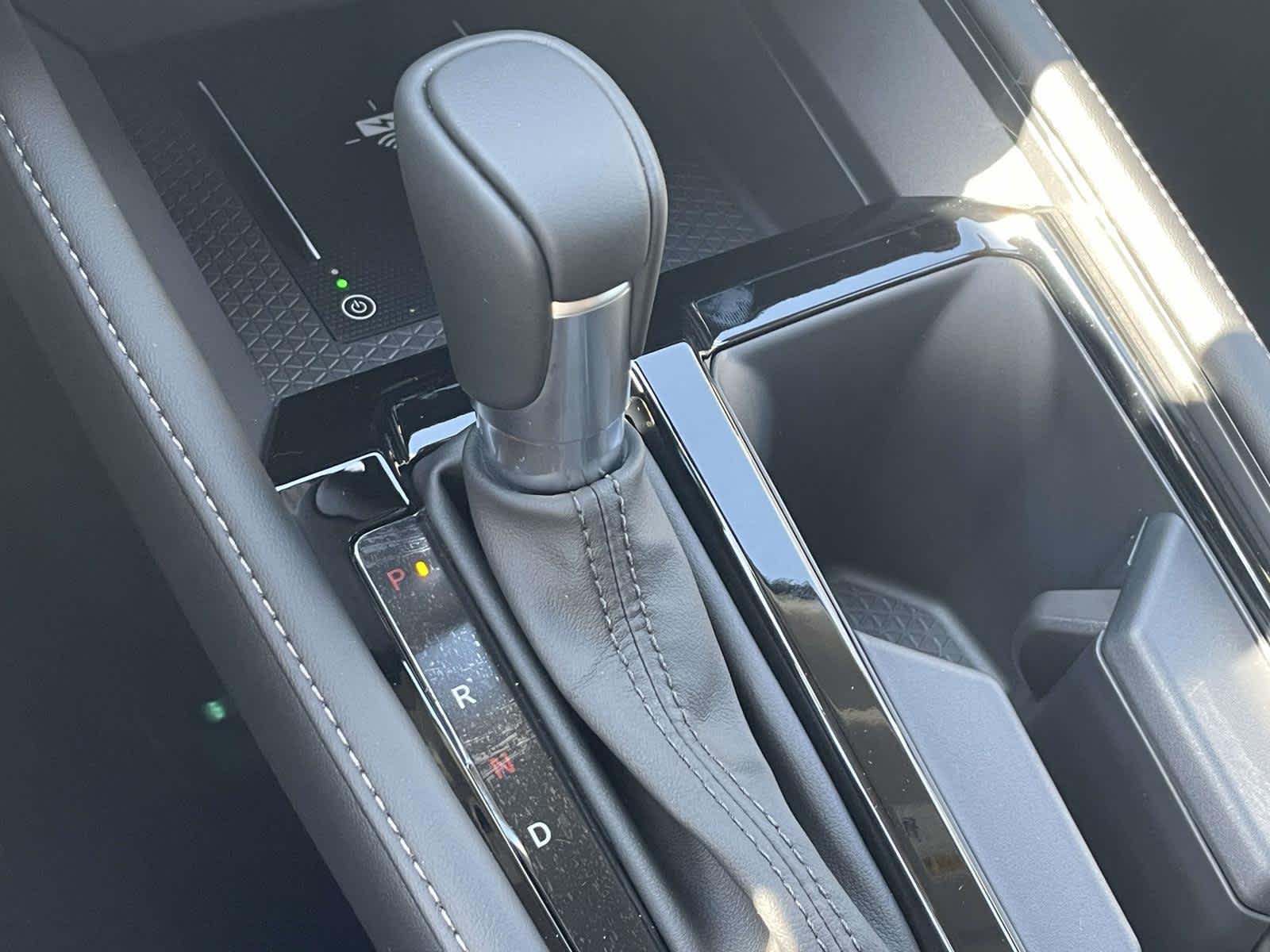 New 2026 Meteorite Gray Metallic Honda Touring image 30