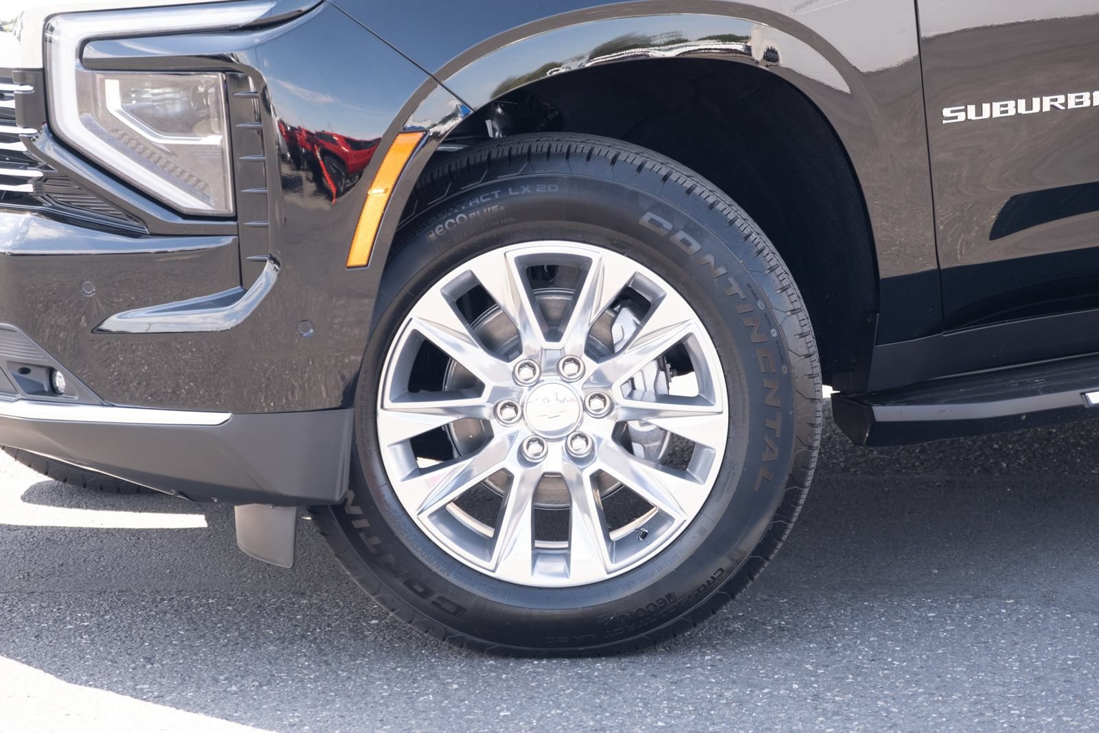 2026 Chevrolet Suburban Premier - Photo 25