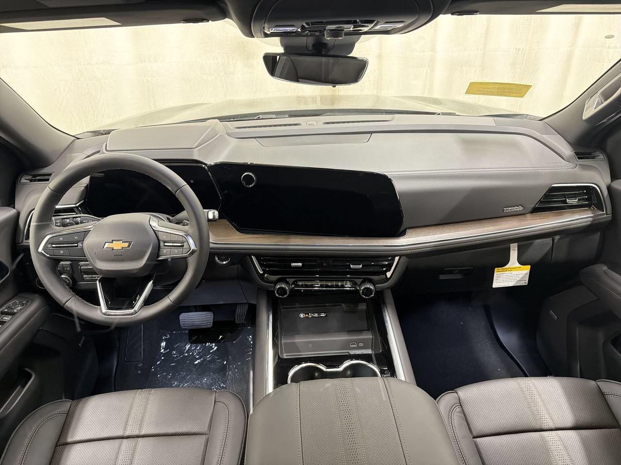 2026 Chevrolet Suburban High Country - Photo 13