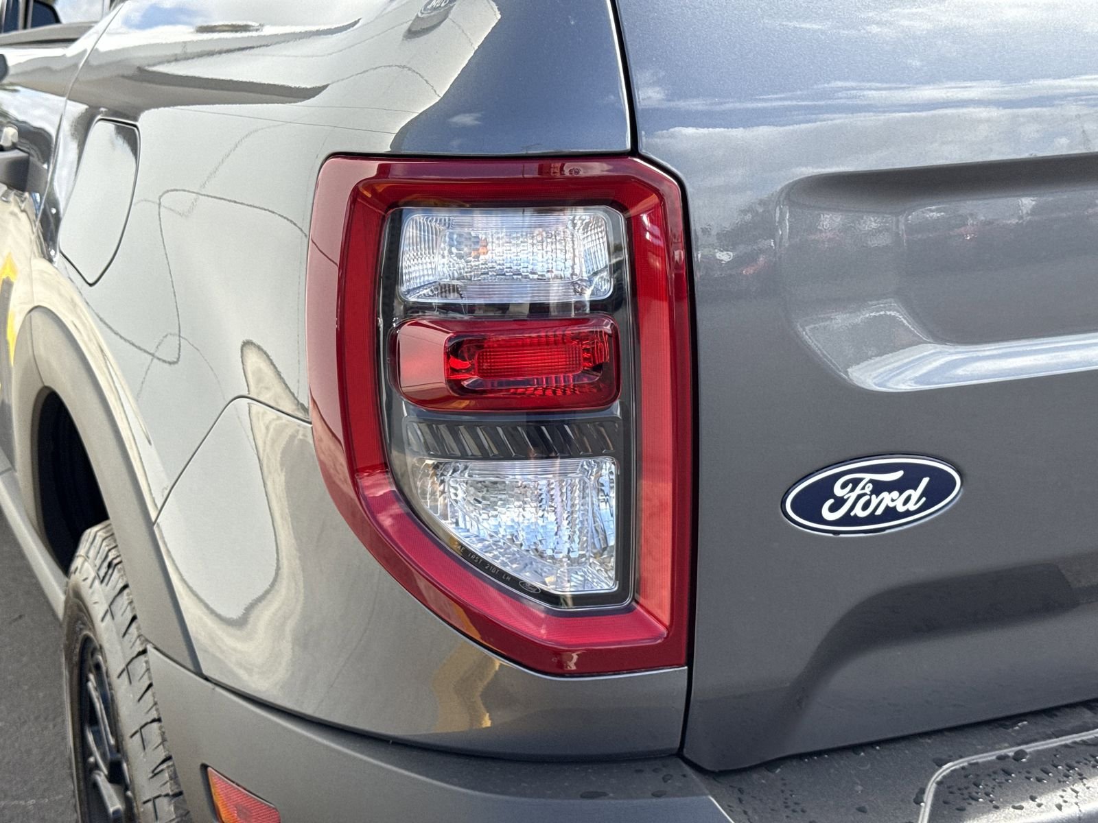 New 2026 Carbonized Gray Metallic Ford Badlands image 7