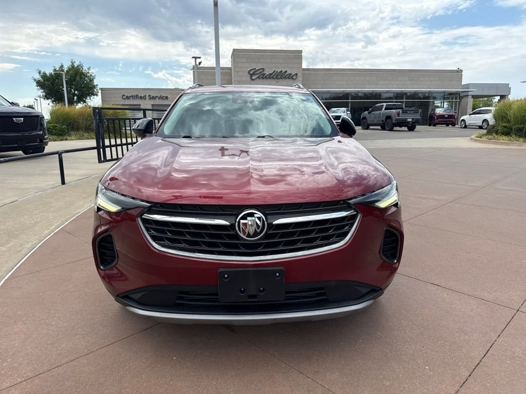 Used 2022  Buick Preferred image 2