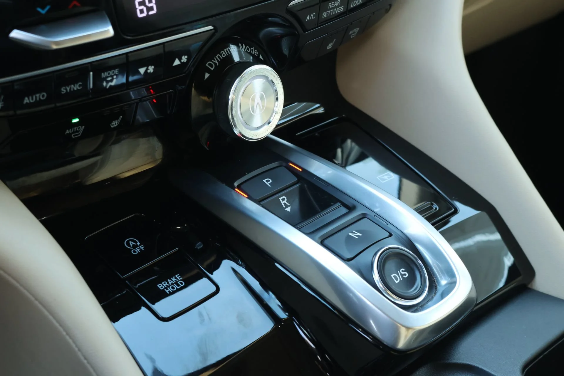 Certified Used 2024 Platinum White Pearl Acura TECH image 38