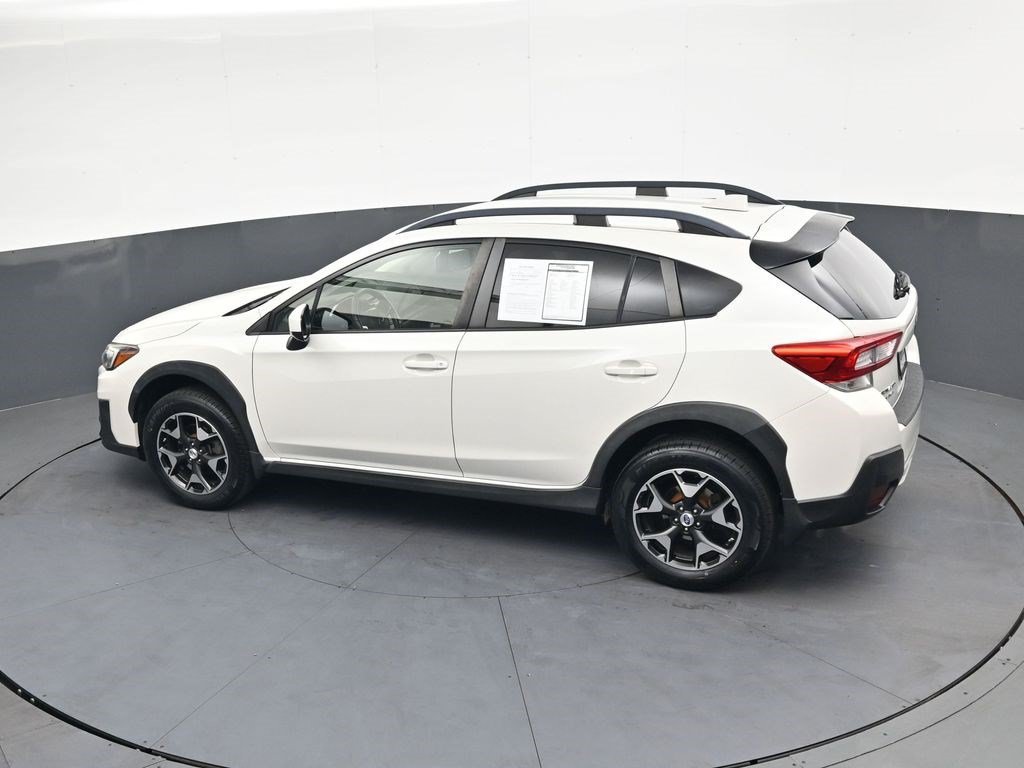 Used 2018 Crystal White Pearl Subaru Premium image 28
