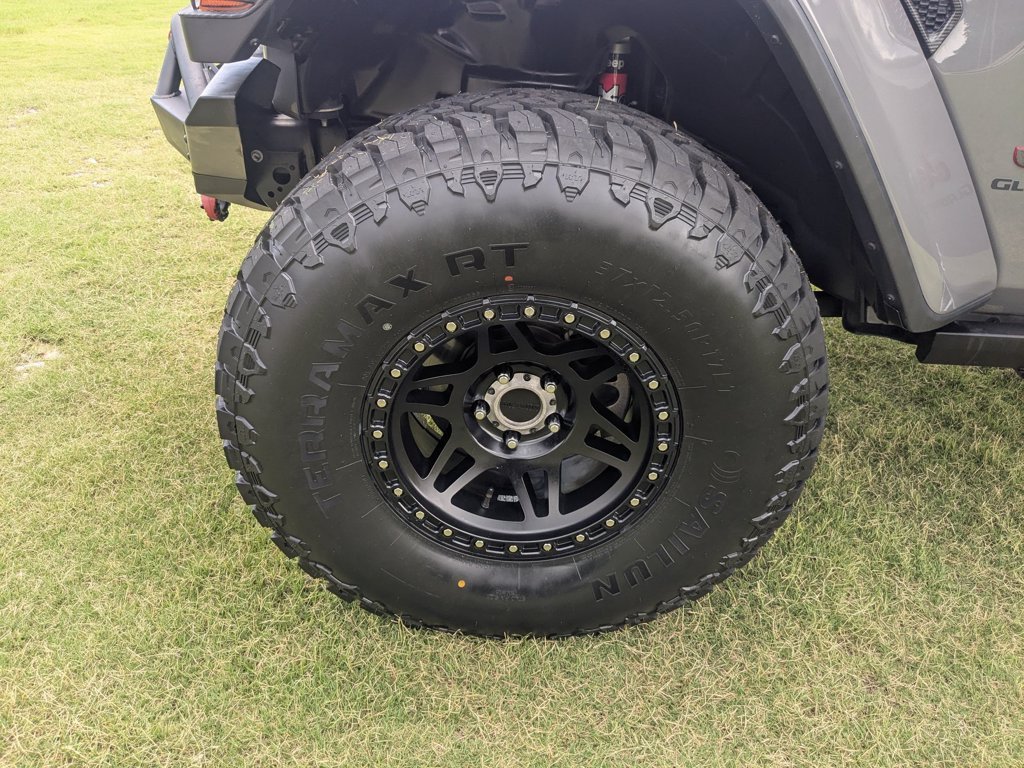 Used 2020 Sting-Gray Clearcoat Jeep Rubicon image 10