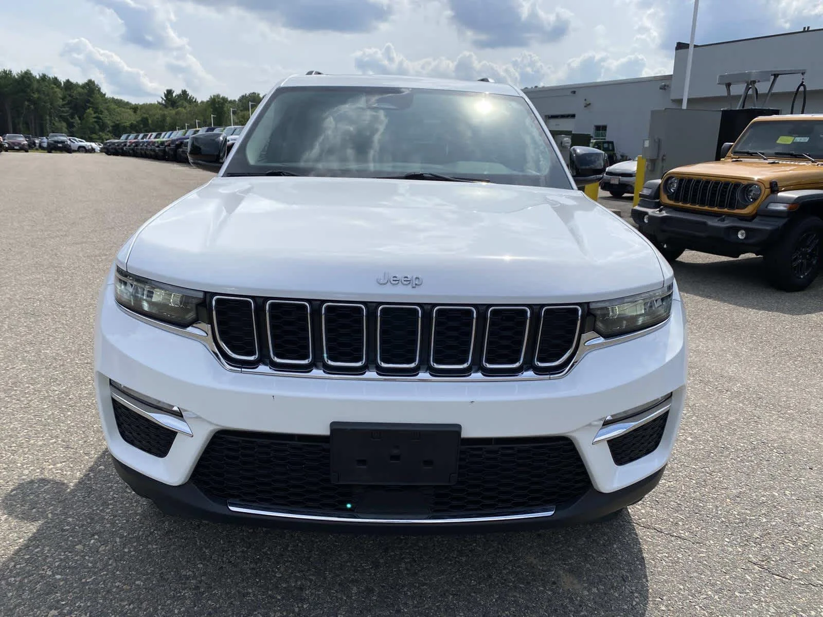 Certified Used 2022 Bright White Clearcoat Jeep Limited image 11