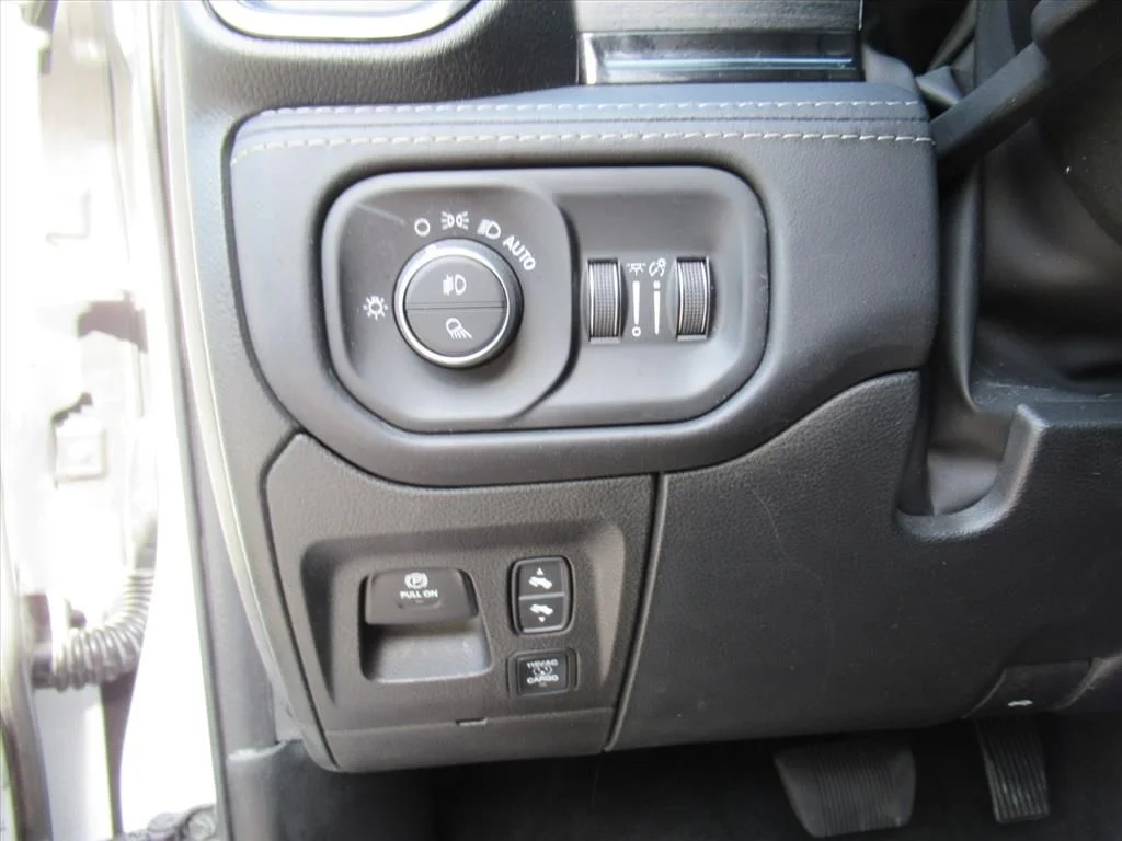 Used 2022 White Ram Limited image 19