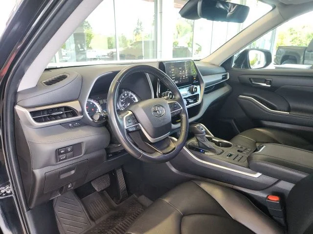Used 2023 Black Toyota XLE image 14
