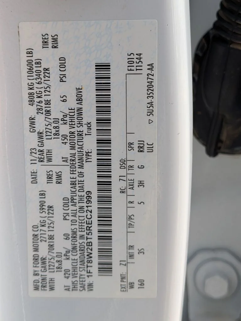 Used 2024 White Ford XLT image 27