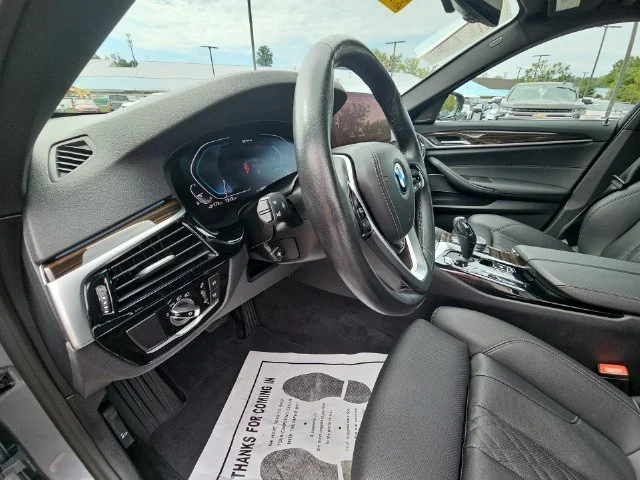 Used 2023 Gray BMW 530e iPerformance image 12