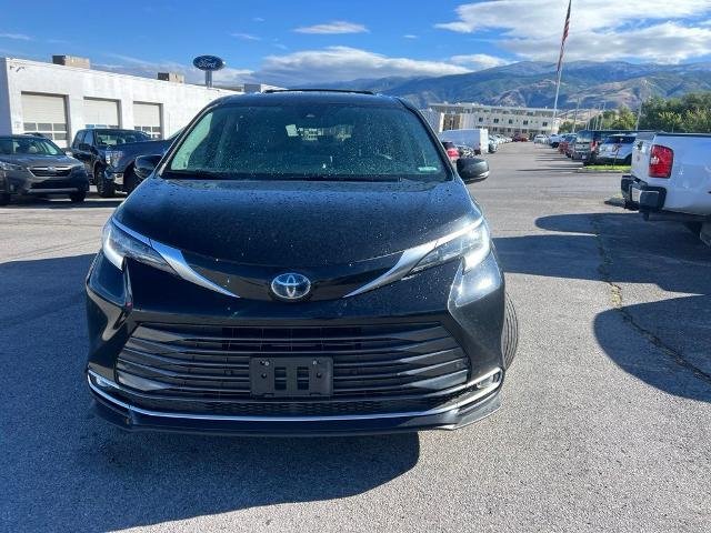Used 2022 Midnight Black Metallic Toyota  image 14