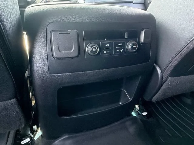 Used 2020 BLACK Chevrolet LT image 15