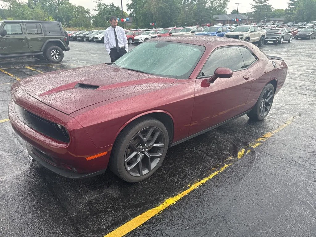 2019 Dodge Challenger SXT Auto's photo