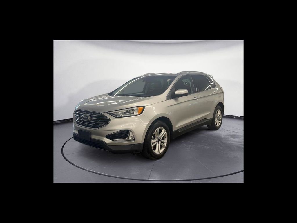 Used 2019 Silver Ford SEL image 2