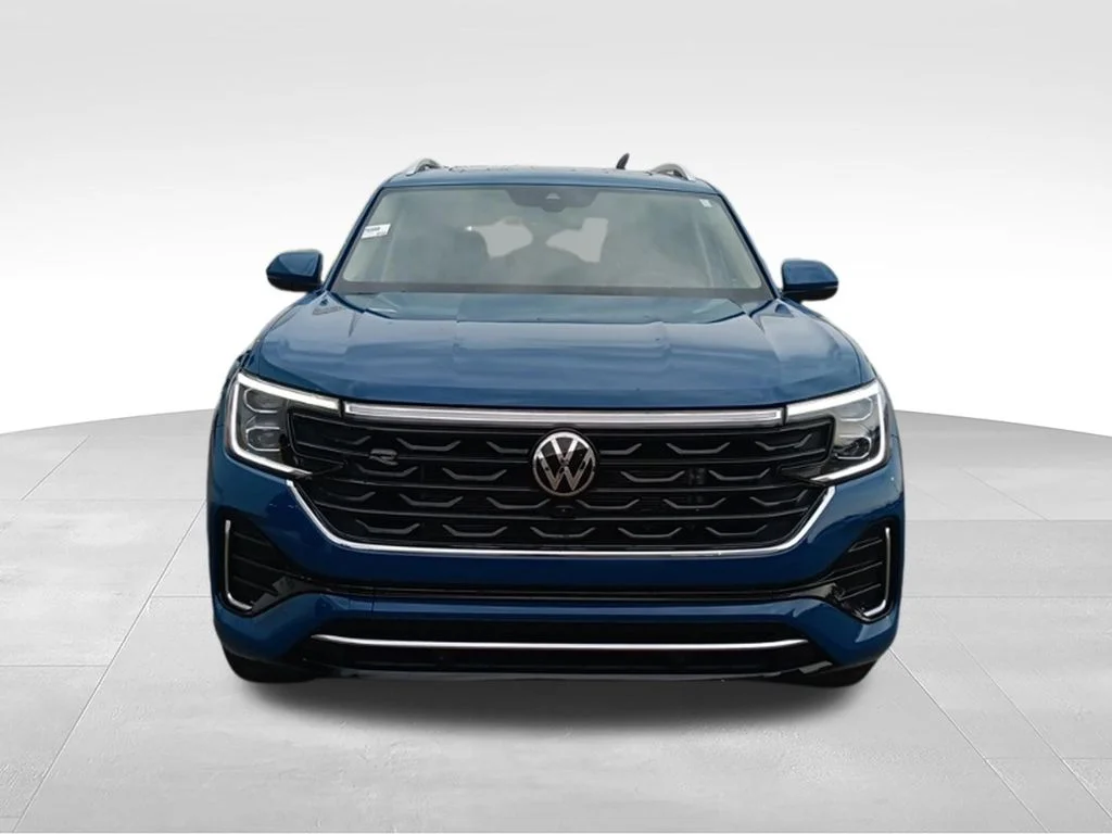 Used 2026 Mountain Lake Blue Metallic Volkswagen 2.0T SEL Premium R-Line image 10