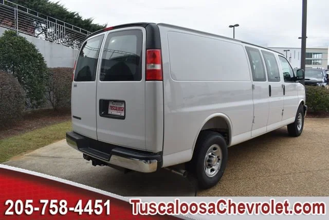 2025 Chevrolet Express Cargo Work Van - Photo 10