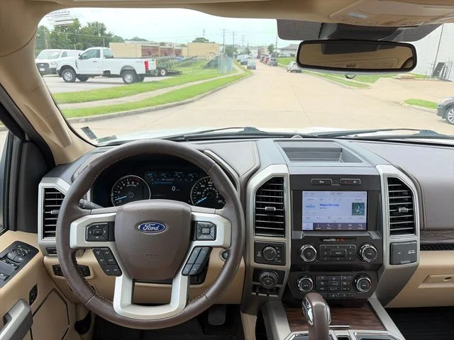 Used 2019 White Ford Lariat image 30