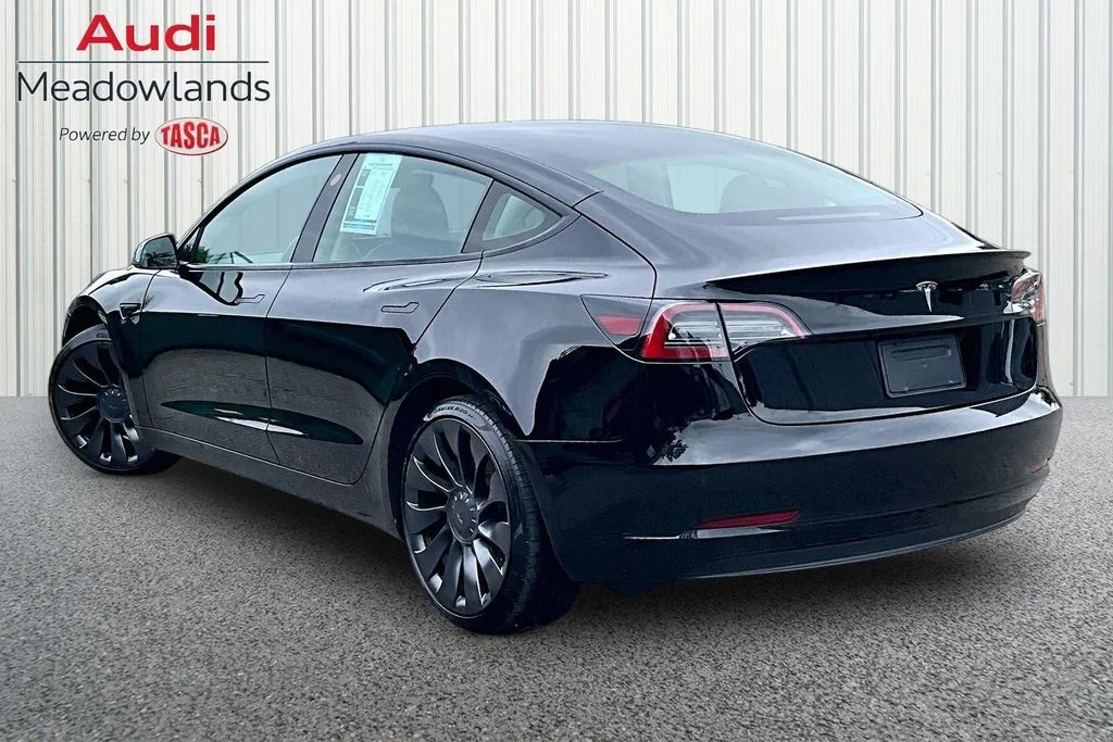 Used 2023  Tesla Performance image 4