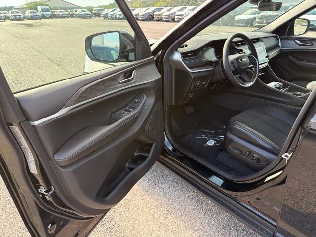 New 2026 Black Jeep Altitude image 11