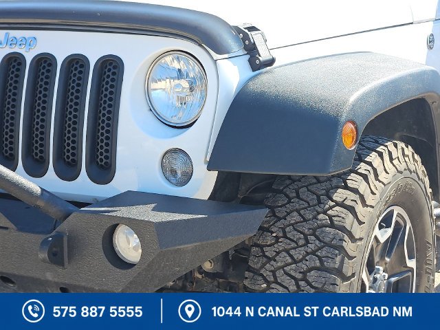 Used 2015 White Jeep Unlimited Sport image 3