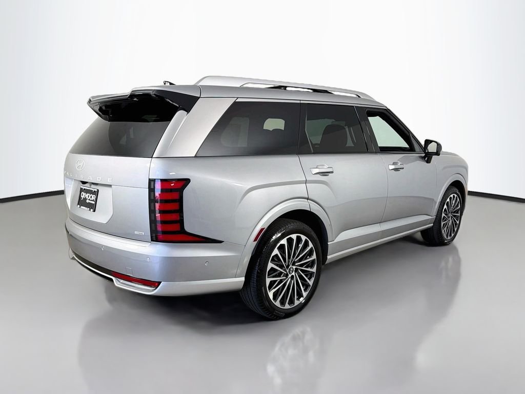 New 2027 Shimmering Silver Hyundai Calligraphy image 7