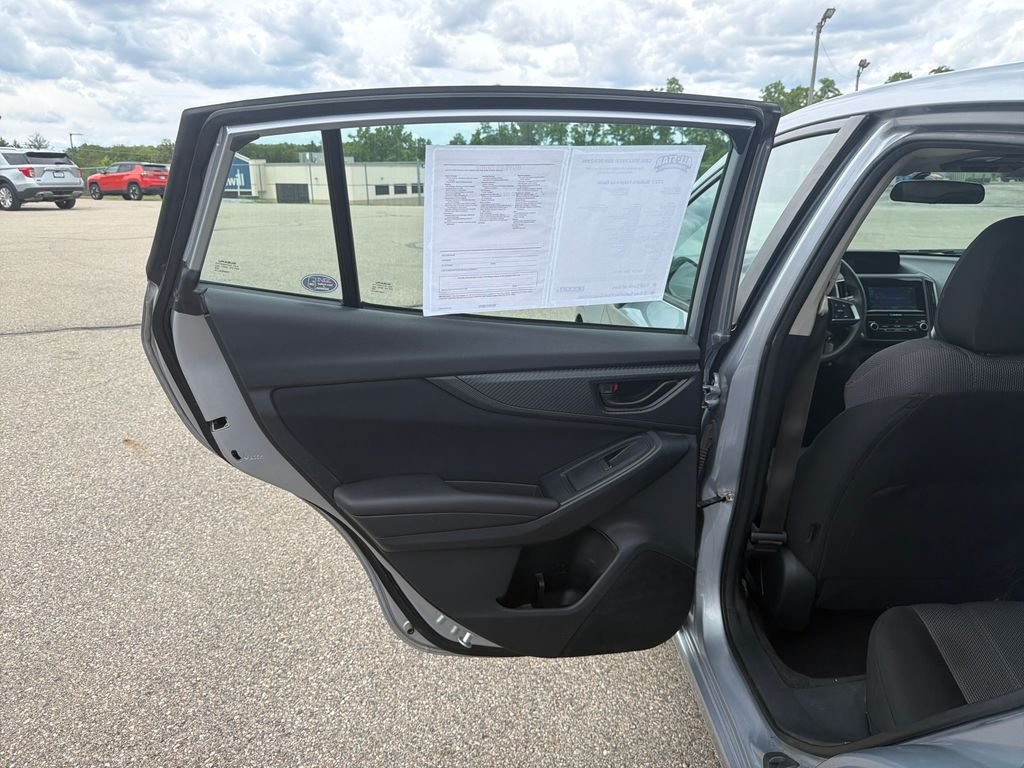 Used 2020 Silver Subaru Base image 16