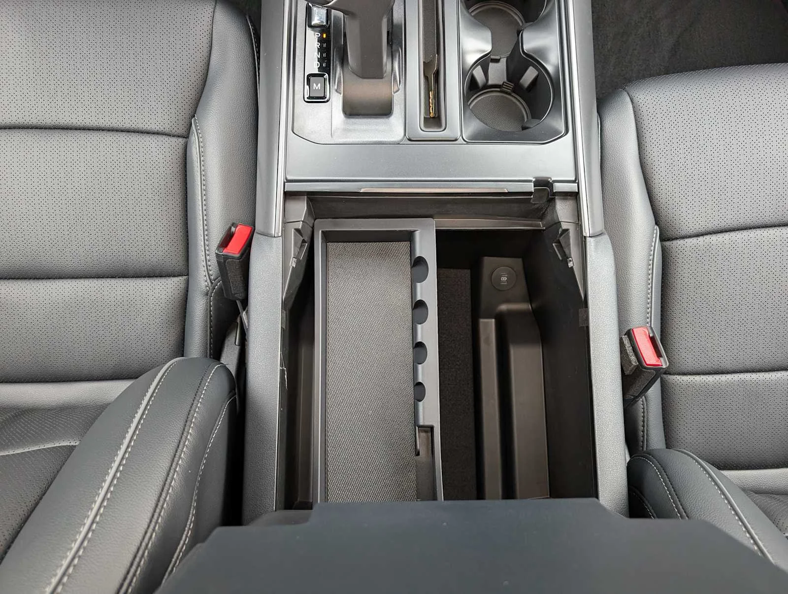 New 2026 Avalanche Ford Lariat® image 14