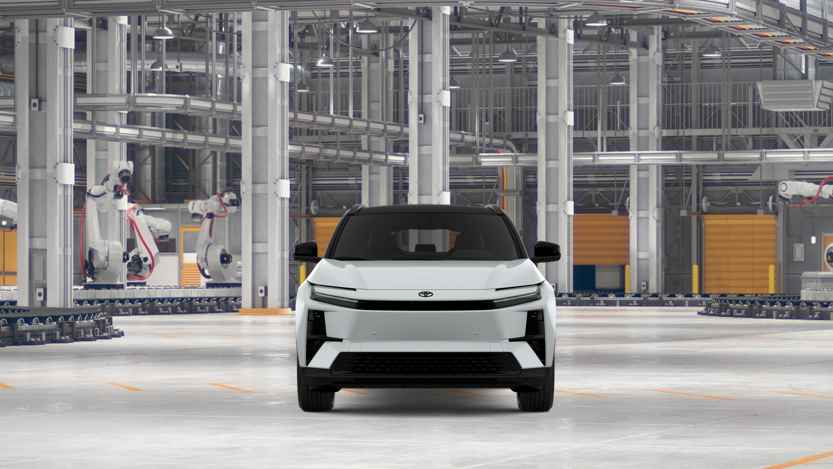 New 2026 Wind Chill Pearl with Midnight Black Metallic roof Toyota XSE image 17