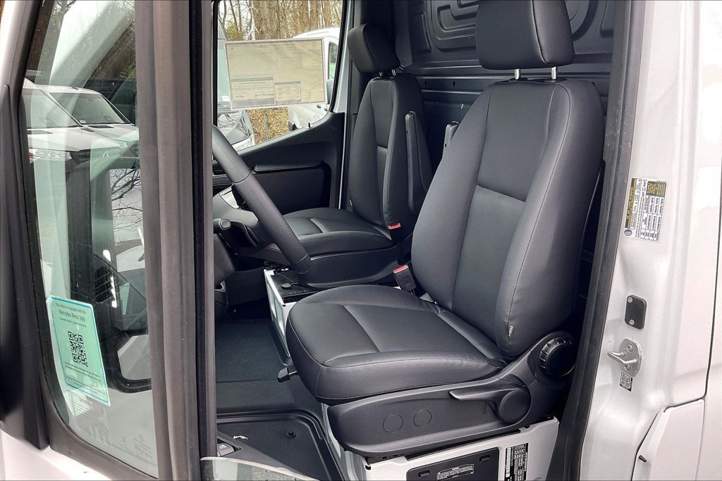 2026 Mercedes-Benz Sprinter Cargo Van Base - Photo 8