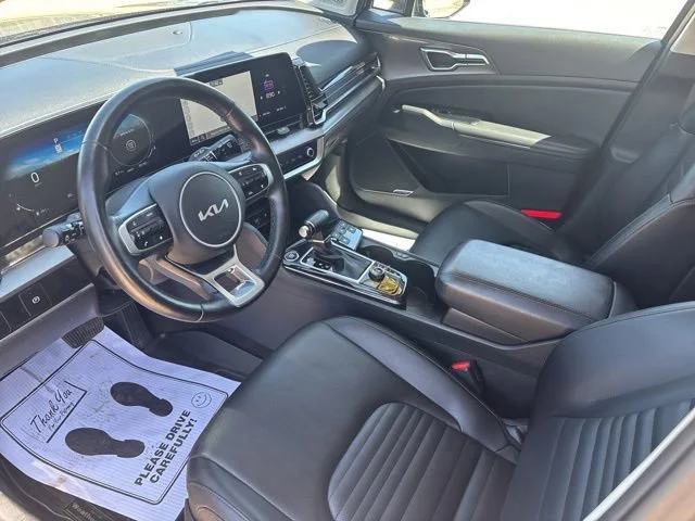 Used 2023  Kia SX-Prestige image 4