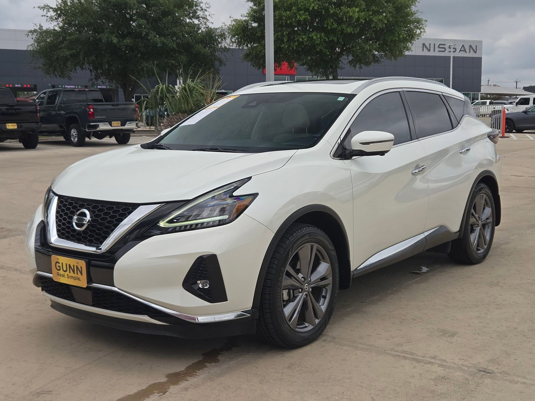 Used 2022 Pearl White Tricoat Nissan Platinum image 7