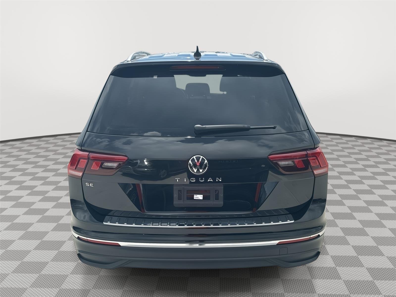 Used 2023 Deep Black Pearl Volkswagen SE image 9