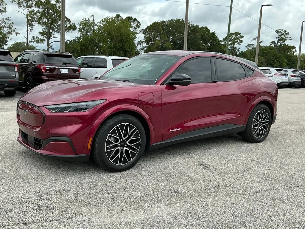 Used 2025 Red Ford Premium image 2
