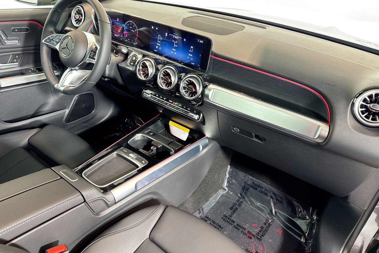 New 2026 Mountain Grey Metallic Mercedes-Benz GLB 250 image 27