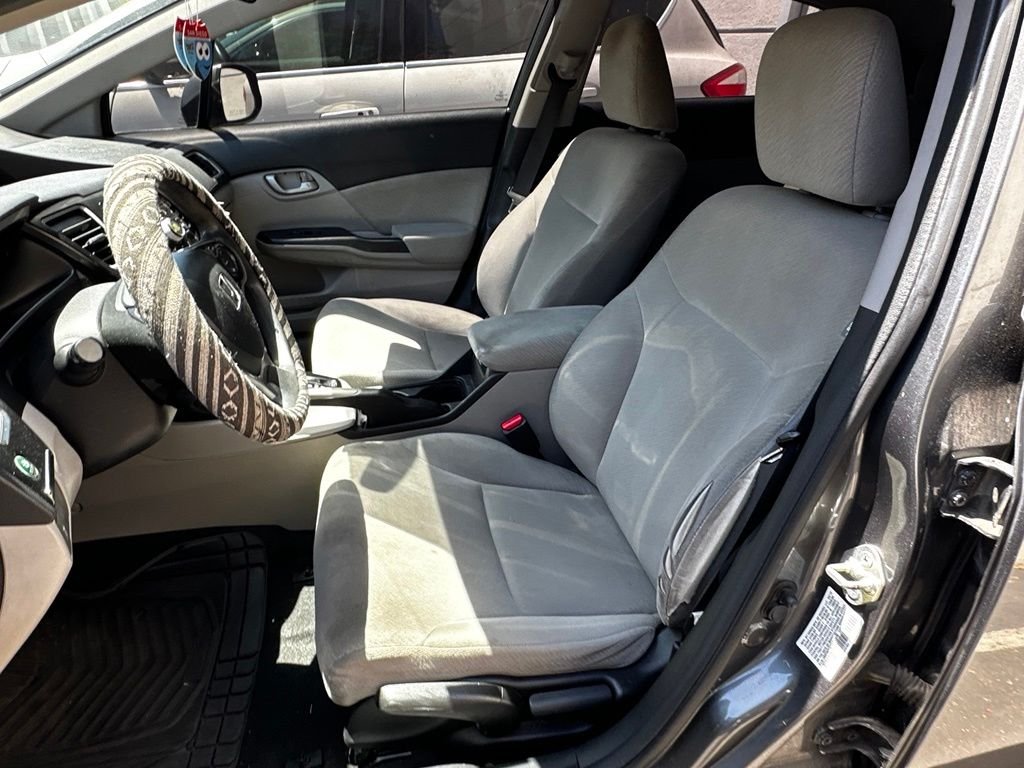 Used 2013  Honda LX image 16