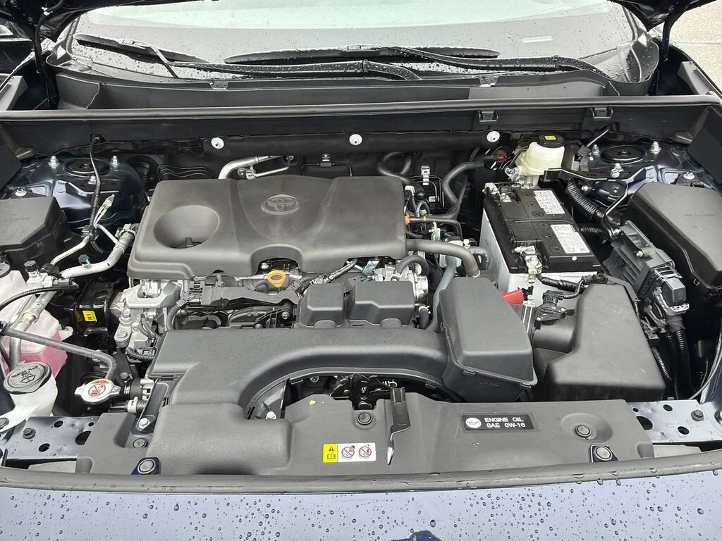 Used 2025 Blueprint Toyota XLE AWD Dilawri Certified   Local BC   1 OWNER image 33