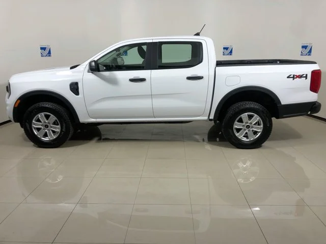 New 2025 OXFORD WHITE Ford XL w/STX Package Super Crew Cab image 5